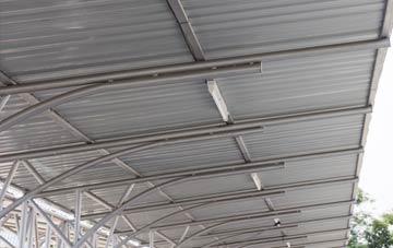 installing Port Sgiogarstaigh metal roofing